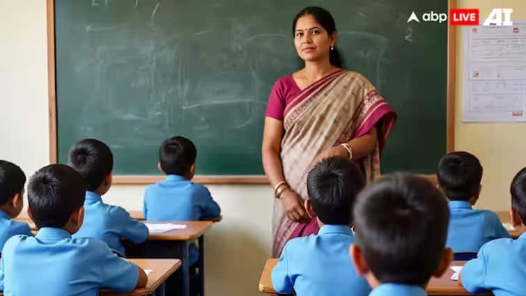 UP News: सुप्रीम कोर्ट के TET अनिवार्यता आदेश से यूपी के लाखों शिक्षक परेशान, उठने लगे ये सवाल