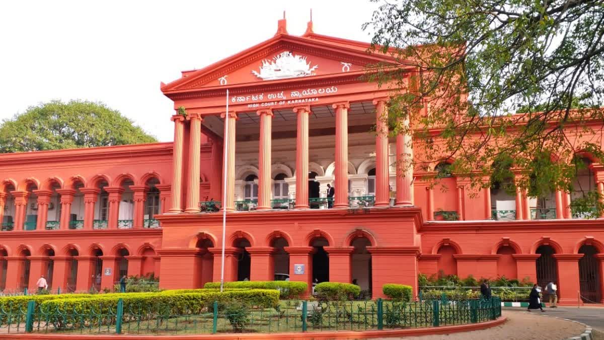 ಪತಿಯನ್ನೇ ಅವಲಂಬಿಸುವ ಬದಲು ದುಡಿಯುವಂತಾಗಬೇಕು: ವಿಚ್ಛೇದಿತ ಪತ್ನಿಗೆ ಸಲಹೆ ನೀಡಿದ ಹೈಕೋರ್ಟ್