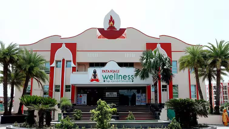 Patanjali Claims Its Wellness Centres Blend Ancient Healing With Modern Science