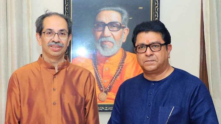 एक बार फिर भाई राज ठाकरे से मिलने पहुंचे उद्धव ठाकरे, कांग्रेस के सवाल पर होगी बात?