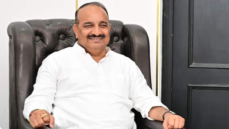 UP: अस्पताल में भर्ती मंत्री दिनेश प्रताप सिंह का इमोशनल पोस्ट- 'जल्द राजनीतिक अखाड़े में दो-दो हाथ करूंगा'