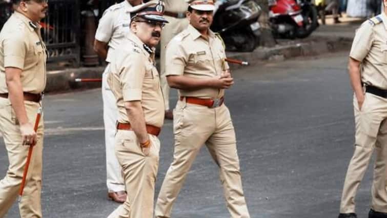 मुंबई में नाबालिग लड़की को अश्लील फोटो भेजने वाले का हुआ खुलासा, क्लासमेट ही कर रही थी परेशान