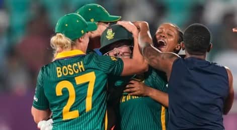 ICC Women's World Cup 2025: ऋचा घोष पर भारी पड़ी नादिन डी क्लर्क की पारी, दक्षिण अफ्रीका ने भारत को 3 विकेट से हराया