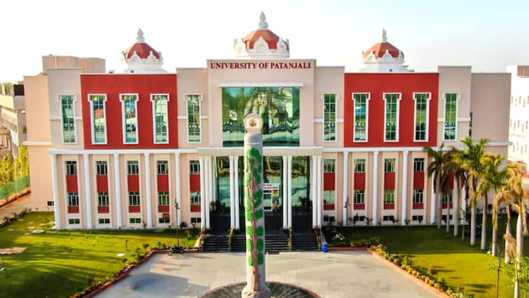 पतंजलि का मिशन 2027: इन पांच क्रांतियों से आत्मनिर्भरता की नई ऊंचाइयां छुएगा भारत!