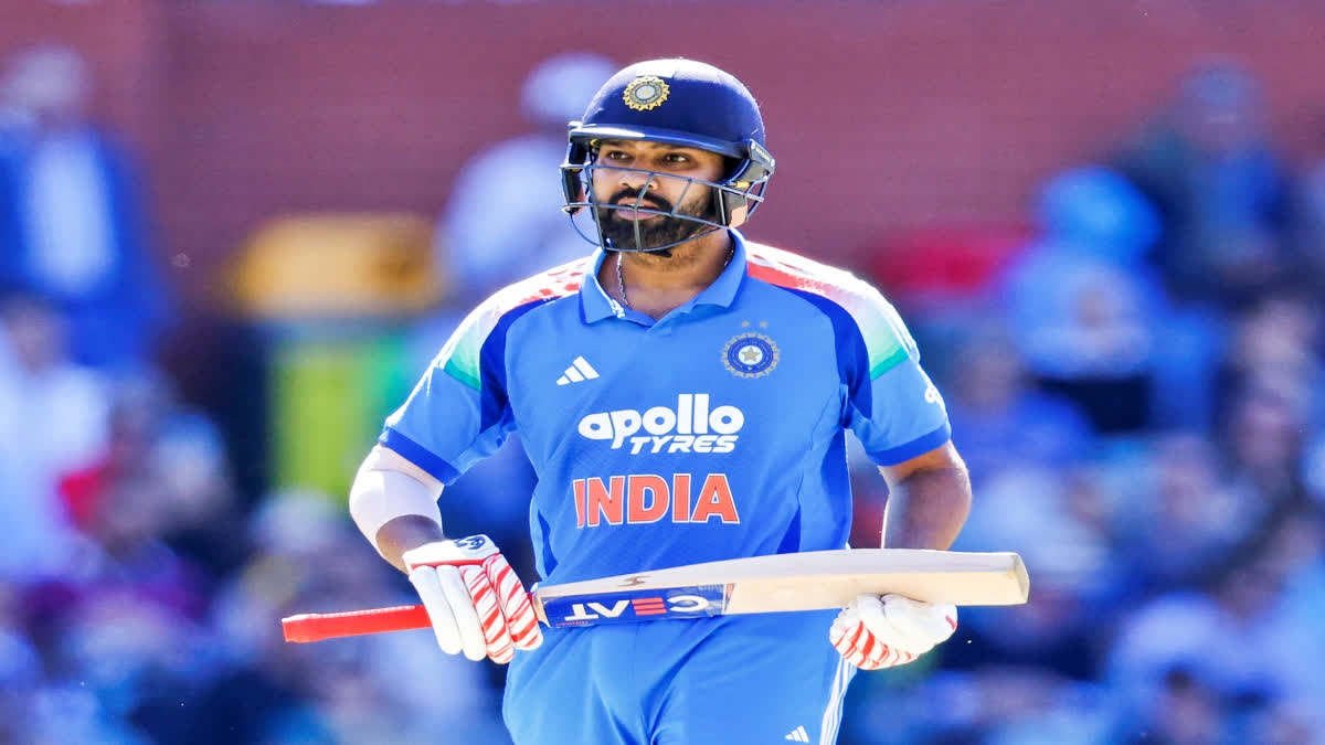 IND vs AUS, 2nd ODI: ಅರ್ಧಶತಕ ಸಿಡಿಸಿ ಗಂಗೂಲಿ, ಗಿಲ್​ಕ್ರಿಸ್ಟ್​ ದಾಖಲೆ ಮುರಿದ ಹಿಟ್‌ಮ್ಯಾನ್