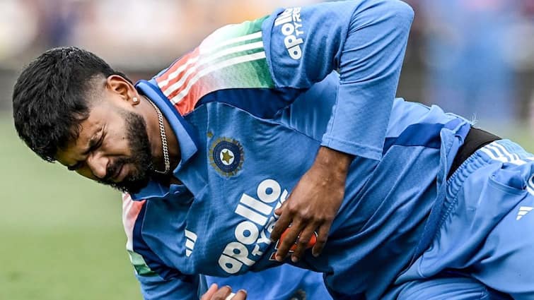 Shreyas Iyer Injury: श्रेयस अय्यर की पसलियों में गंभीर चोट, सिडनी अस्पताल के ICU में भर्ती; जानिए ताजा जानकारी