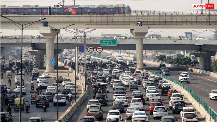Delhi: Parking Fees Doubled Amid GRAP II Restrictions, Pollution Woes — Check Rates