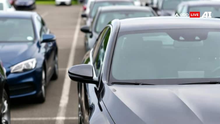 दिल्ली में बिगड़ती एयर क्वालिटी के बीच NDMC ने पार्किंग शुल्क दोगुना किया, जानें नया रेट