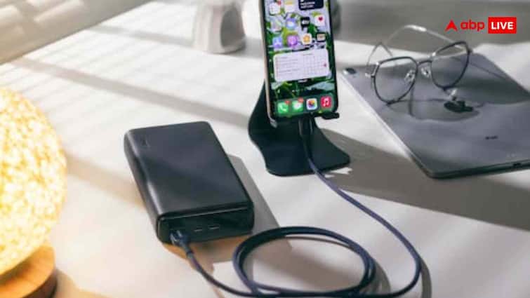फ्लाइट में क्यों फट जाते हैं पावर बैंक, ऐसा होने की क्या वजह?