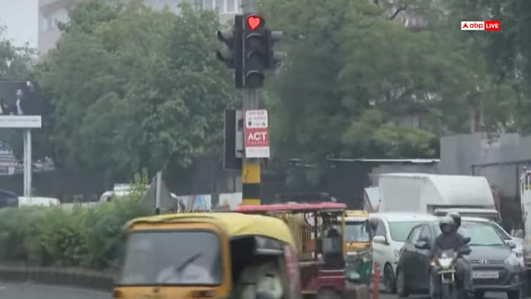 जयपुर की सड़कों पर अब गोल नहीं दिल के आकार होगा रेड सिग्नल, ट्रैफिक पुलिस की पहल