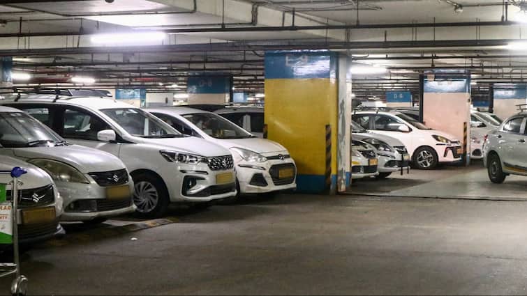 Government-Backed Bharat Taxi To Challenge Ola, Uber With Driver-Owned Model