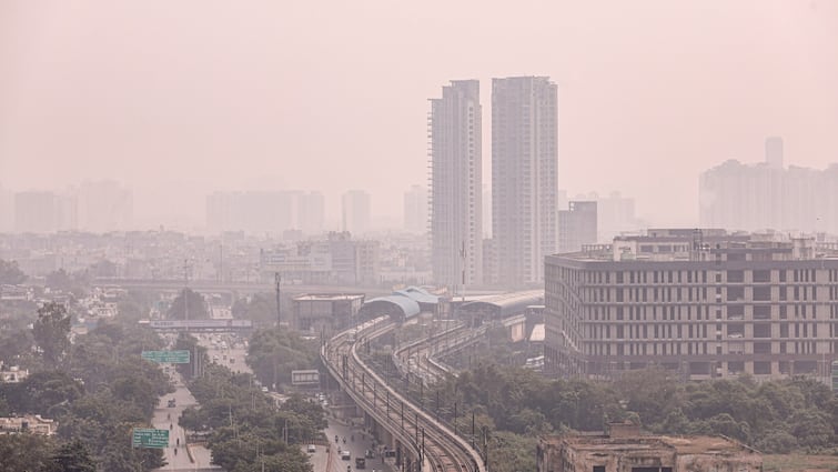 Noida Finally Sees Sun After Days Under Pollution Cover, AQI Rises In Greater Noida