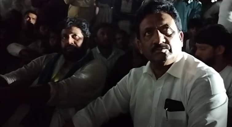 चक्काजाम आंदोलनात भाजप आमदार अडकला; सुरक्षारक्षकांच्या घेऱ्यातून लपून जात असताना प्रहार कार्यकर्त्यांनी अलगद पकडलं, थेट बच्चू कडूंपुढं बसवलं