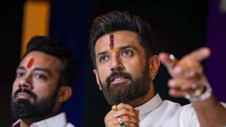 'चिराग पासवान को खत्म करने का सपना देखने वालों...' LJPR प्रमुख ने दे दिया बड़ा बयान