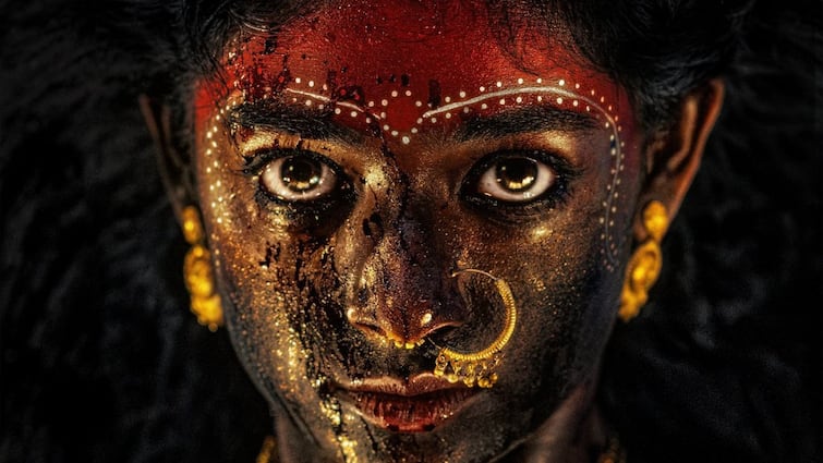 'महाकाली' से भूमि शेट्टी का पहला लुक आया सामने, माथे पर सिंदूर लगाए दिखा दैवीय तेज