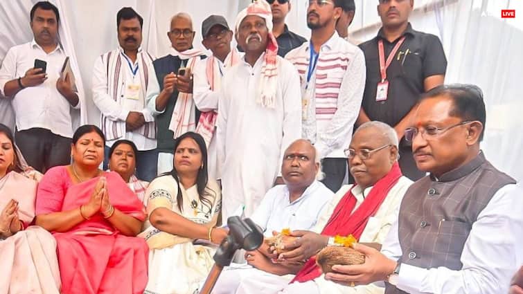 बाबा कार्तिक उरांव ने जनजातीय समाज के उत्थान हेतु अपना जीवन किया समर्पित - CM साय